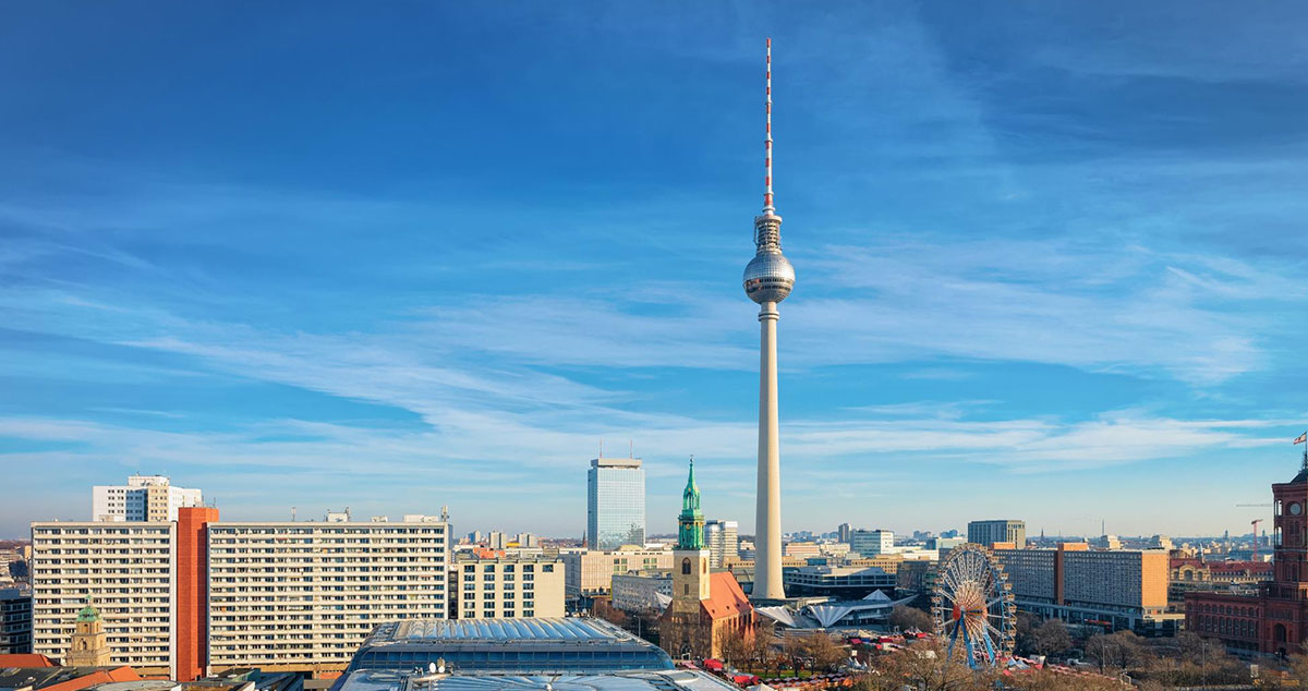 Berliner Skyline mit Fernsehturm